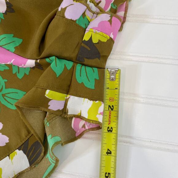 Aerie & Hollister Floral Ruffle Shorts & Relaxed New York Graphic Tee SET M - Picture 9 of 10